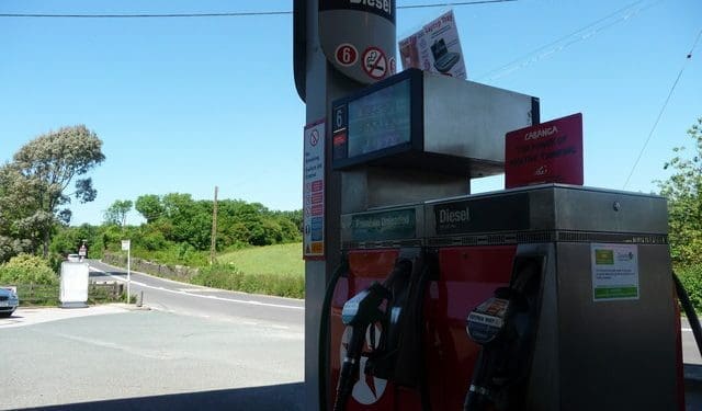 South Hams : Chittleburn Hill & Texaco Petrol Pump
