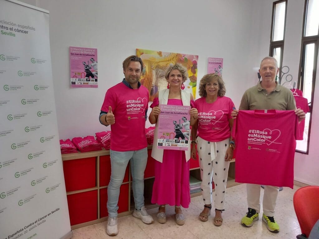 Presentación del cartel de la marcha contra el cáncer de mama